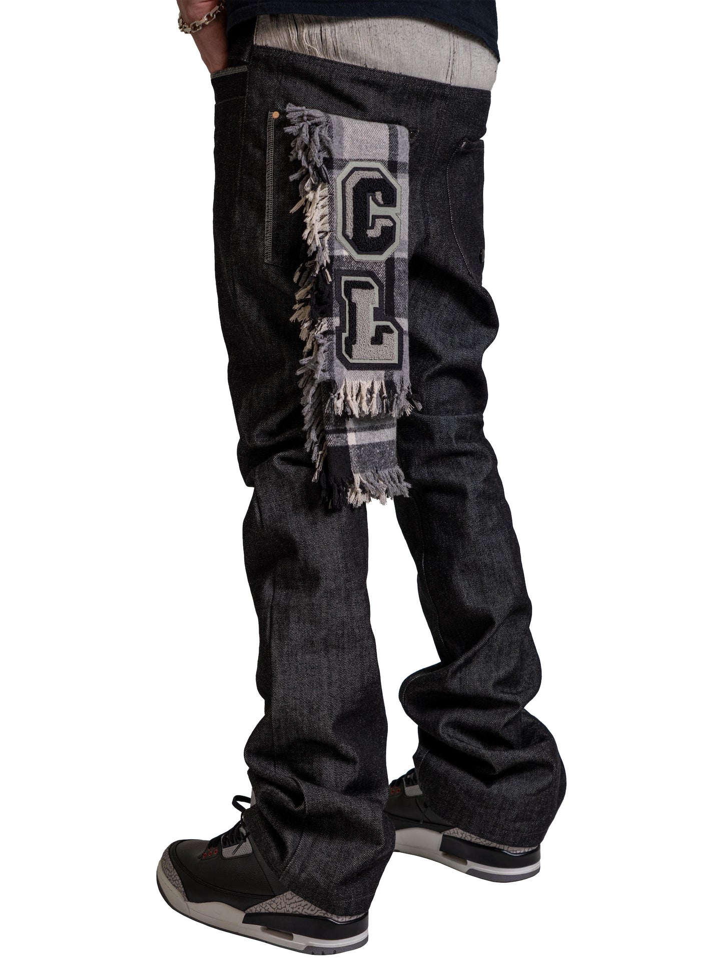 VARSITY SCARF JEANS